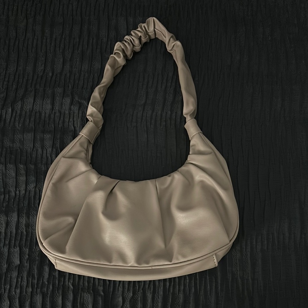 Elegant Tan Women's Bag
